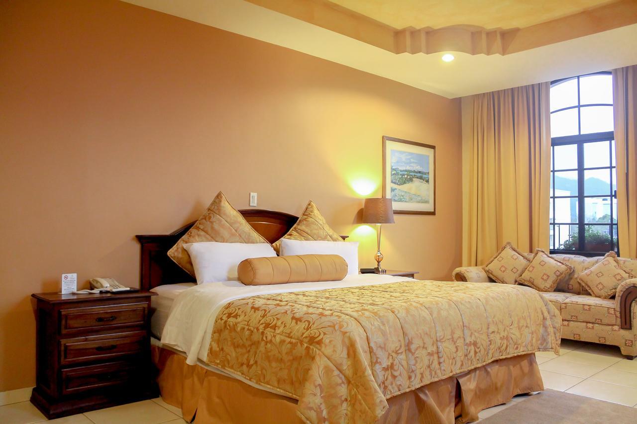 Hotel Monteolivos San Pedro Sula Esterno foto