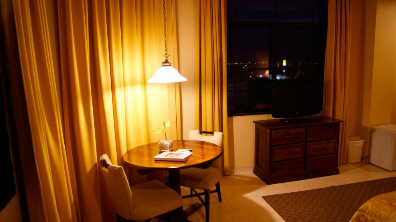 Hotel Monteolivos San Pedro Sula Esterno foto